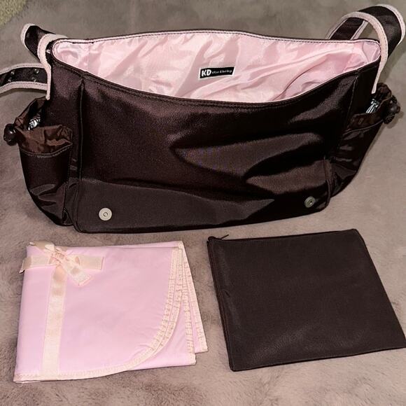 NWT Kalencom Silver Spoon Hannah's Messenger Diaper Bag Pink and Brown - Picture 4 of 12